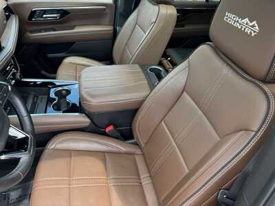 2025 Chevrolet Tahoe, $73499. Photo 6