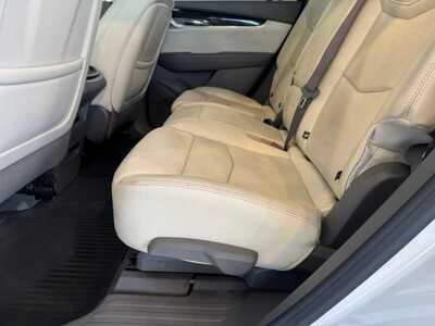 2020 Cadillac XT6, $27998. Photo 9