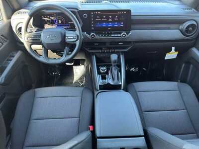 2026 Chevrolet Colorado Crew Cab, $41920.0. Photo 11
