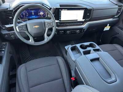 2026 Chevrolet 1500 Crew Cab, $52170.0. Photo 10