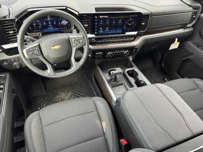 2026 Chevrolet 1500 Crew Cab, $52825.0. Photo 10