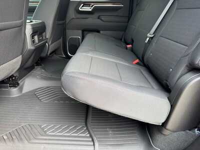 2026 Chevrolet 1500 Crew Cab, $52825.0. Photo 7