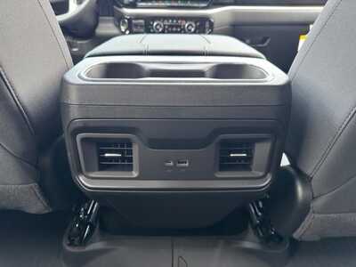 2026 Chevrolet 1500 Crew Cab, $52825.0. Photo 9