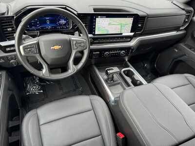 2025 Chevrolet 1500 Crew Cab, $50949. Photo 11