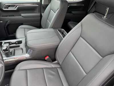 2025 Chevrolet 1500 Crew Cab, $50949. Photo 6