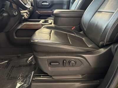 2021 Chevrolet 3500 Crew Cab, $57049. Photo 5