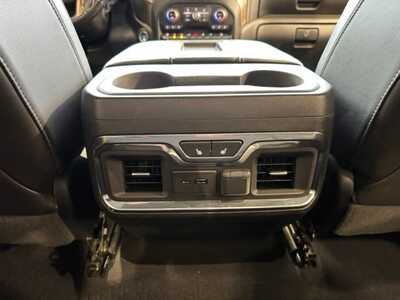 2021 Chevrolet 3500 Crew Cab, $57049. Photo 9