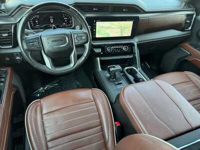 2024 GMC 1500 Crew Cab, $57399. Photo 11