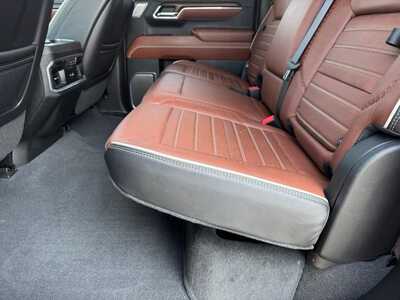 2024 GMC 1500 Crew Cab, $57399. Photo 8
