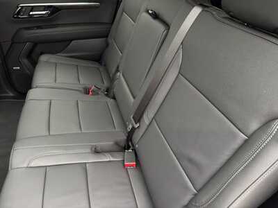 2026 Chevrolet Suburban, $75549.0. Photo 9
