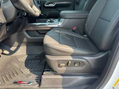 2026 Chevrolet 3500 Crew Cab, $82945.0. Photo 5