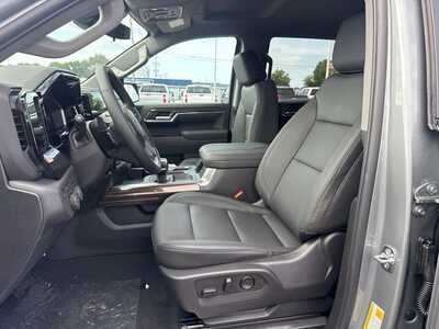 2026 Chevrolet Silverado 1500, $60680.0. Photo 5