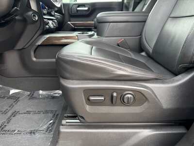 2021 Chevrolet 1500 Crew Cab, $37949. Photo 5