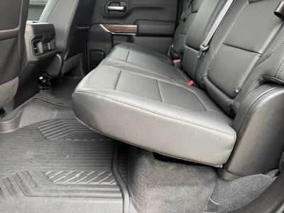 2021 Chevrolet 1500 Crew Cab, $37949. Photo 7