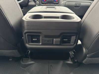 2021 Chevrolet 1500 Crew Cab, $37949. Photo 9