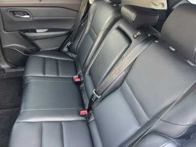 2023 Nissan Rogue, $17949. Photo 8