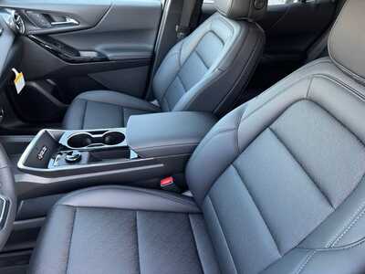 2027 Chevrolet Equinox, $31345.0. Photo 6