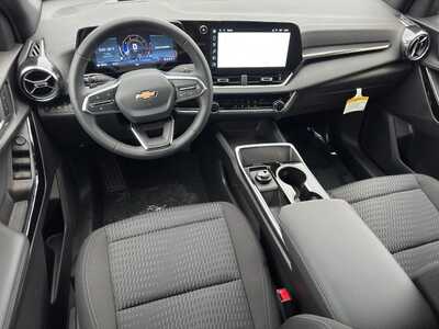 2027 Chevrolet Equinox, $31345.0. Photo 10