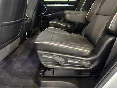 2026 Cadillac Escalade, $114235.0. Photo 9