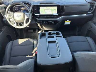 2026 Chevrolet 1500 Crew Cab, $48905.0. Photo 11