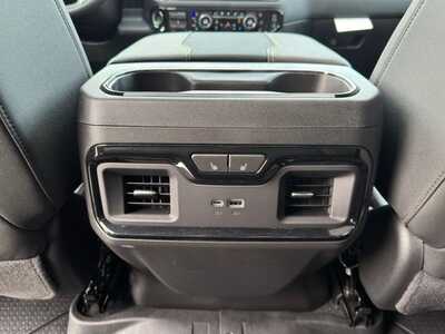 2026 Chevrolet 1500 Crew Cab, $71385.0. Photo 10