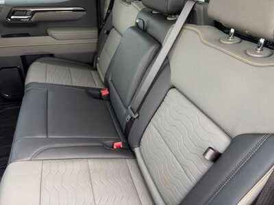 2026 Chevrolet 1500 Crew Cab, $71385.0. Photo 9