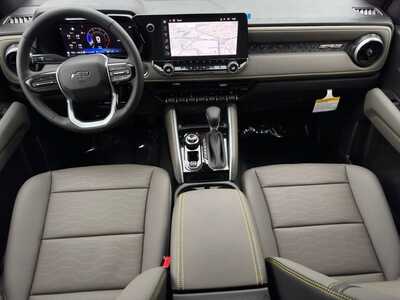 2026 Chevrolet Colorado Crew Cab, $51220.0. Photo 11