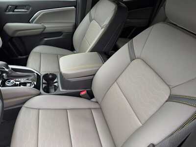 2026 Chevrolet Colorado Crew Cab, $51220.0. Photo 6
