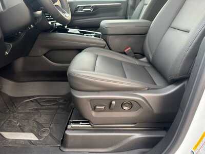 2026 Chevrolet Tahoe, $79875.0. Photo 5