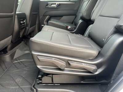 2026 Chevrolet Tahoe, $79875.0. Photo 8