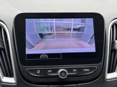 2023 Chevrolet Malibu, $19549. Photo 4