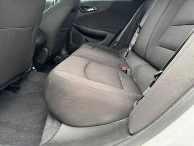 2023 Chevrolet Malibu, $19549. Photo 7