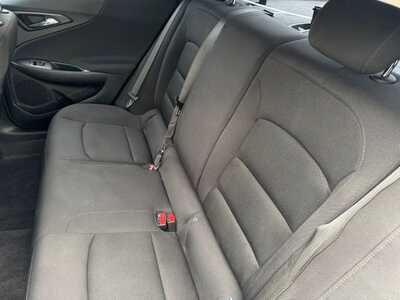 2023 Chevrolet Malibu, $19549. Photo 8