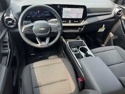 2027 Chevrolet Equinox, $30349.0. Photo 10