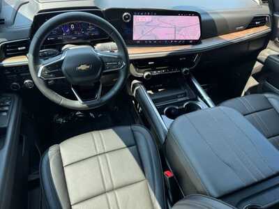 2025 Chevrolet Suburban, $79699. Photo 11