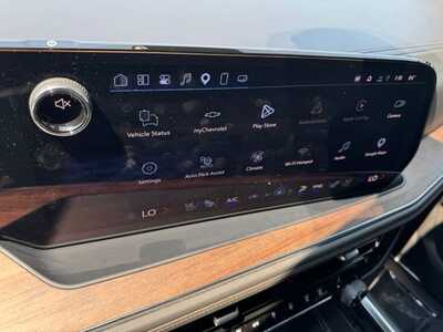 2025 Chevrolet Suburban, $79699. Photo 2