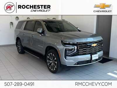 2025 Chevrolet Suburban, $79699. Photo 1