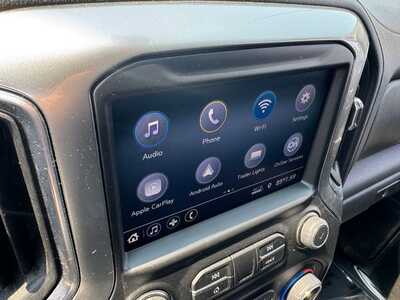 2022 Chevrolet 1500 Crew Cab, $31999. Photo 2