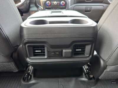 2022 Chevrolet 1500 Crew Cab, $31999. Photo 9