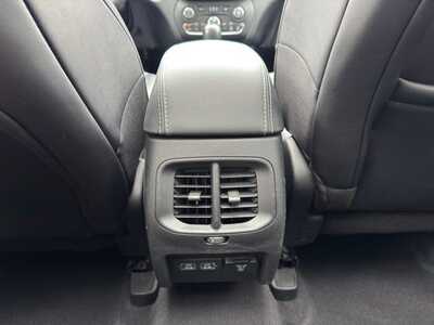 2023 Jeep Cherokee, $25749. Photo 10