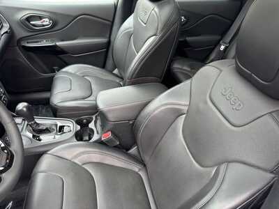 2023 Jeep Cherokee, $25749. Photo 6