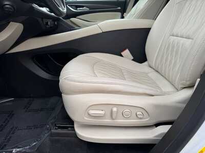 2022 Buick Enclave, $0. Photo 5