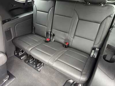 2023 Chevrolet Suburban, $49949. Photo 10