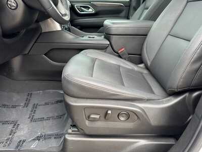2023 Chevrolet Suburban, $49949. Photo 5