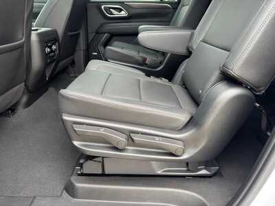 2023 Chevrolet Suburban, $49949. Photo 8