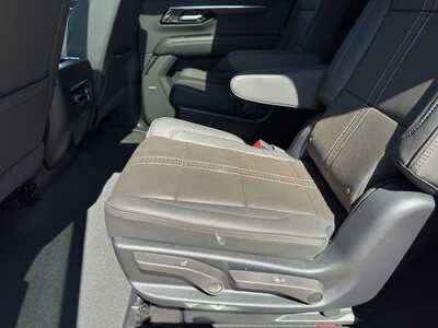 2026 Chevrolet Suburban, $89430.0. Photo 8