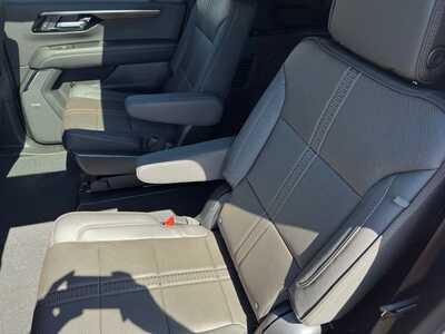 2026 Chevrolet Suburban, $89430.0. Photo 9