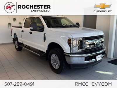 2018 Ford F250 Crew Cab, $31149. Photo 1