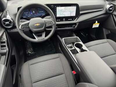 2027 Chevrolet Equinox, $31840.0. Photo 10