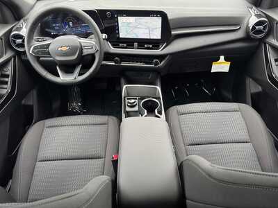 2027 Chevrolet Equinox, $31840.0. Photo 11